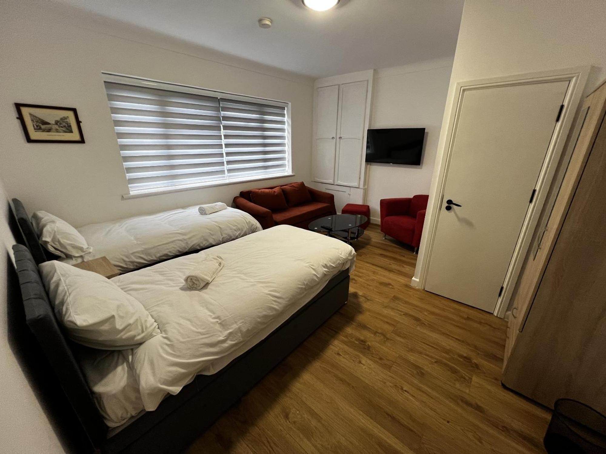 The Barrington Hotel New Barnet 外观 照片